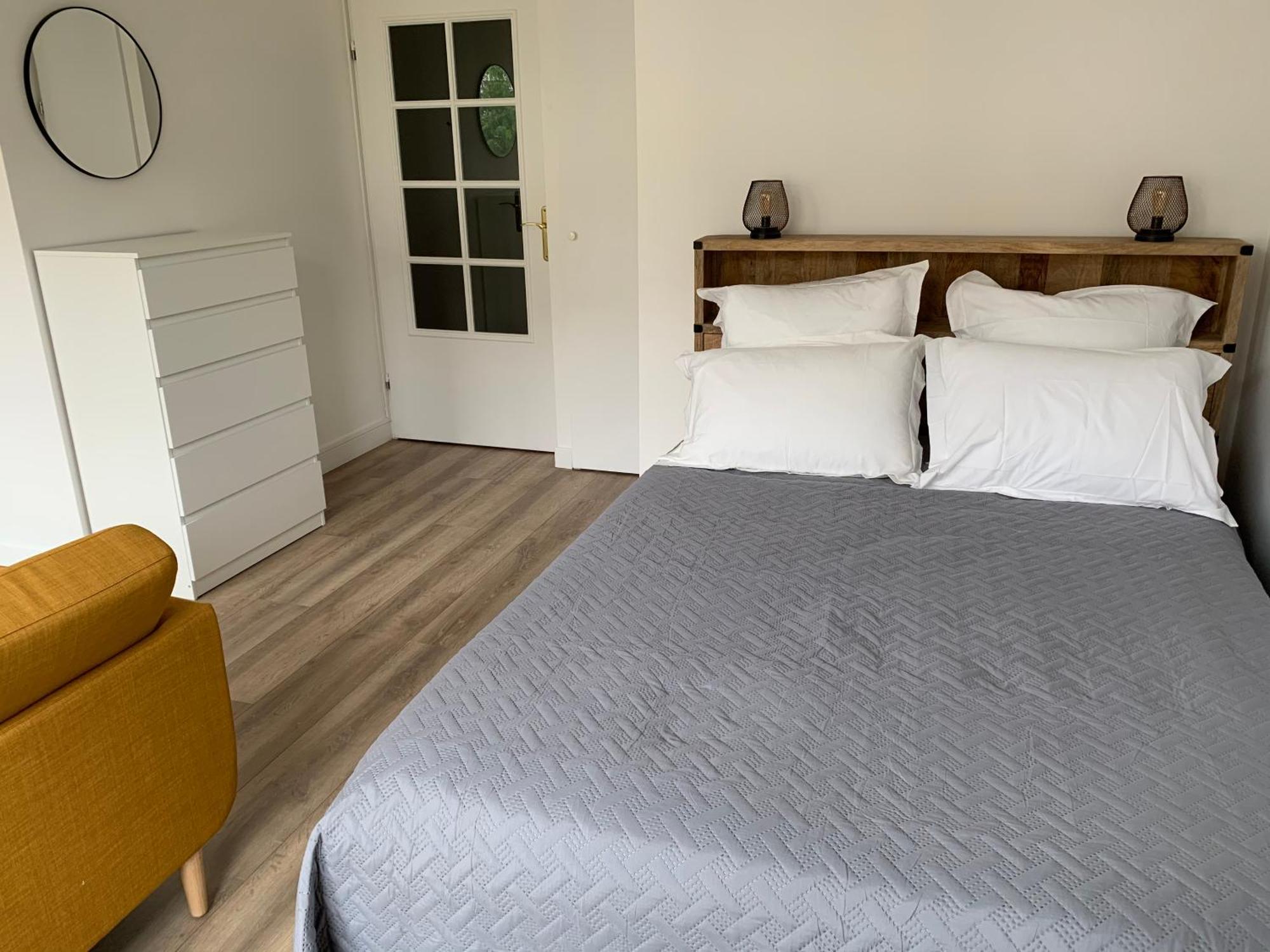 Beautiful Studio Located South Of Paris ブール・ラ・レーヌ 部屋 写真